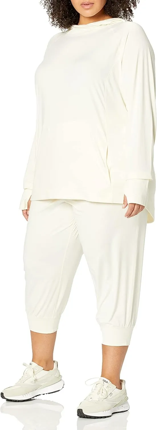 Amazon Essentials Women's Brushed Tech Stretch Popover Hoodie (Available in Plus Size)