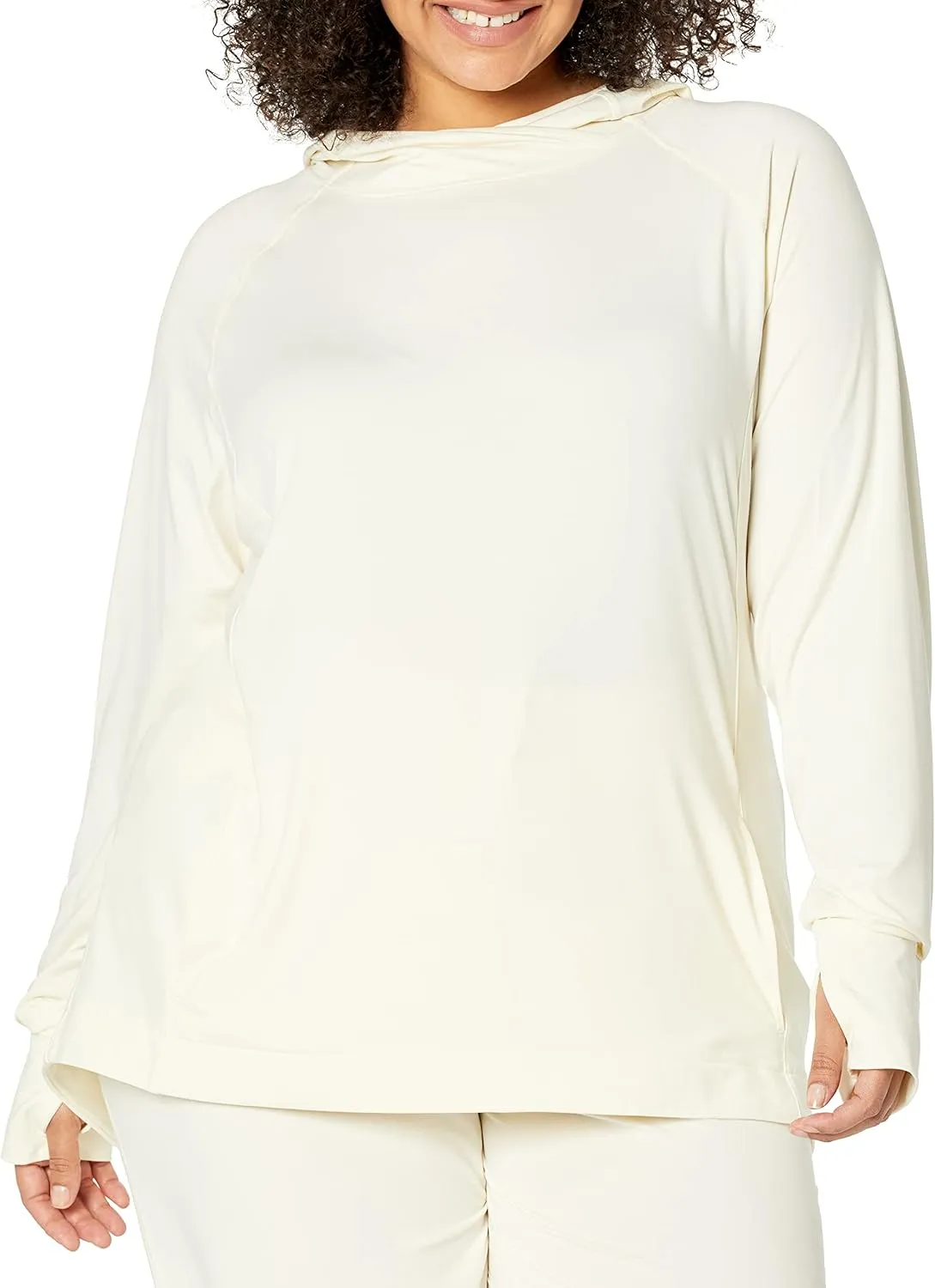 Amazon Essentials Women's Brushed Tech Stretch Popover Hoodie (Available in Plus Size)