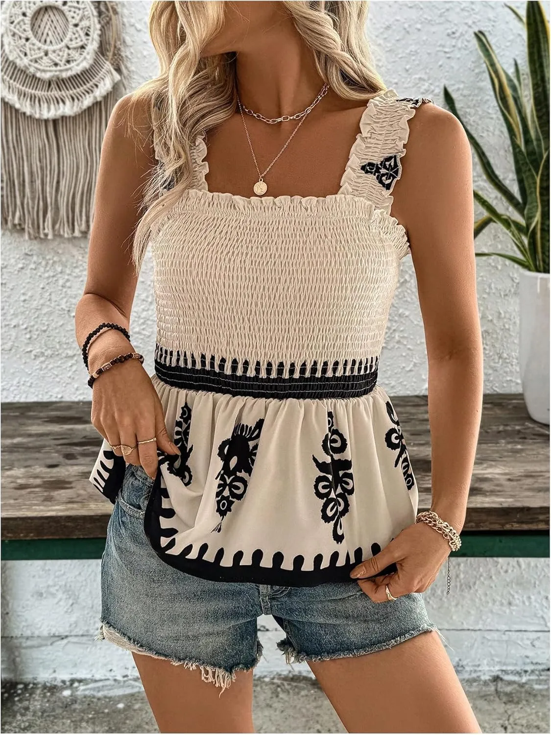 Floerns Women's Summer Tank Tops Sleeveless Printed Smocked Going Out Spring Outfit