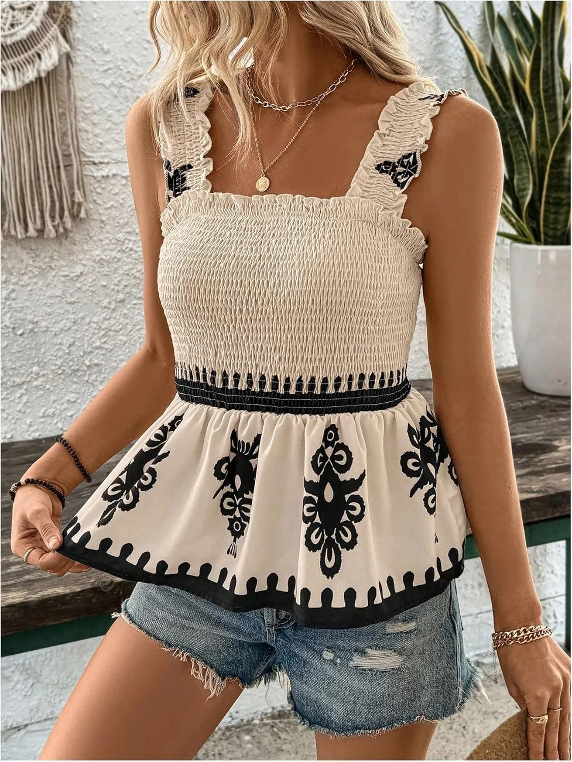 Floerns Women's Summer Tank Tops Sleeveless Printed Smocked Going Out Spring Outfit