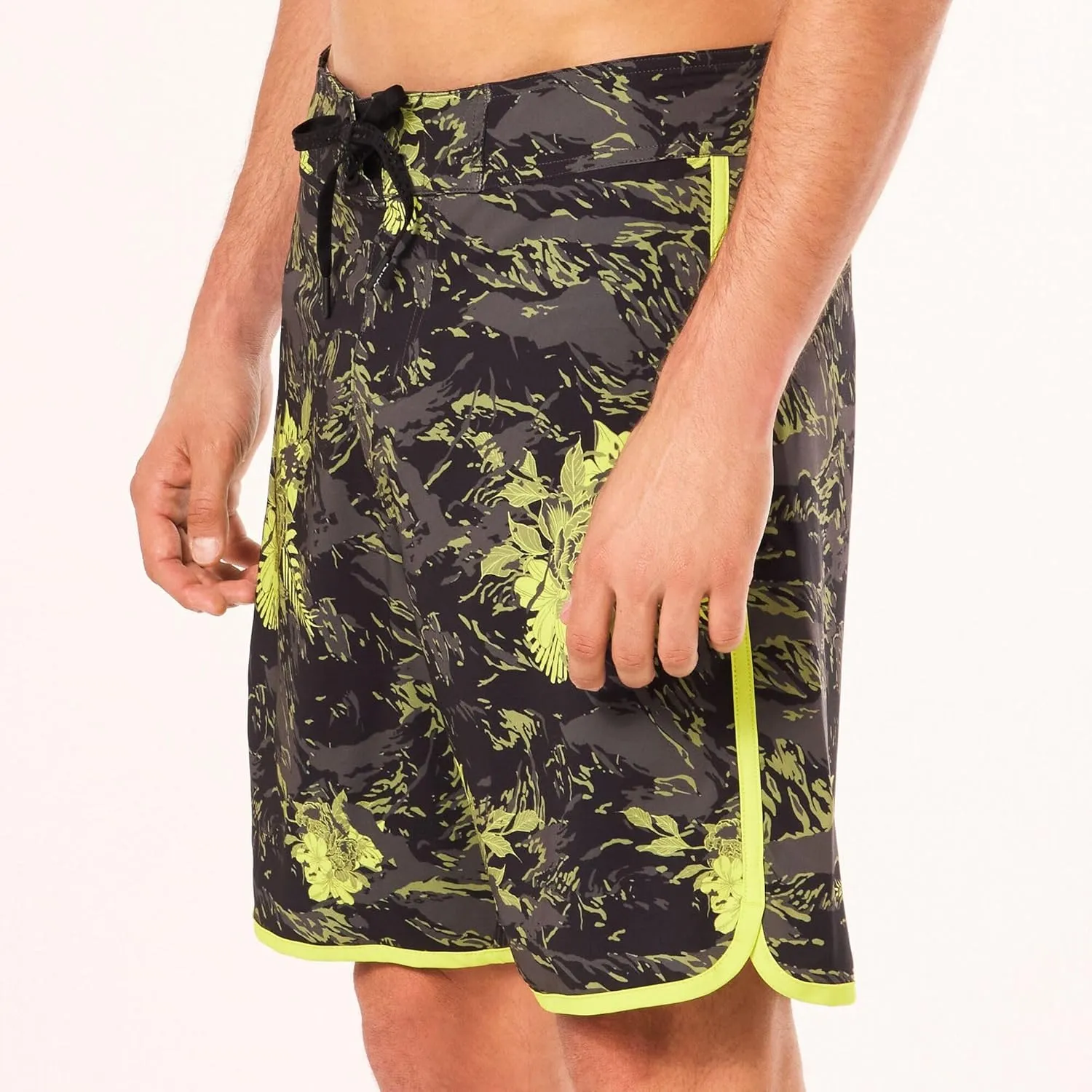 Oakley Men's Palm Florals Recycled 19 Boardshort