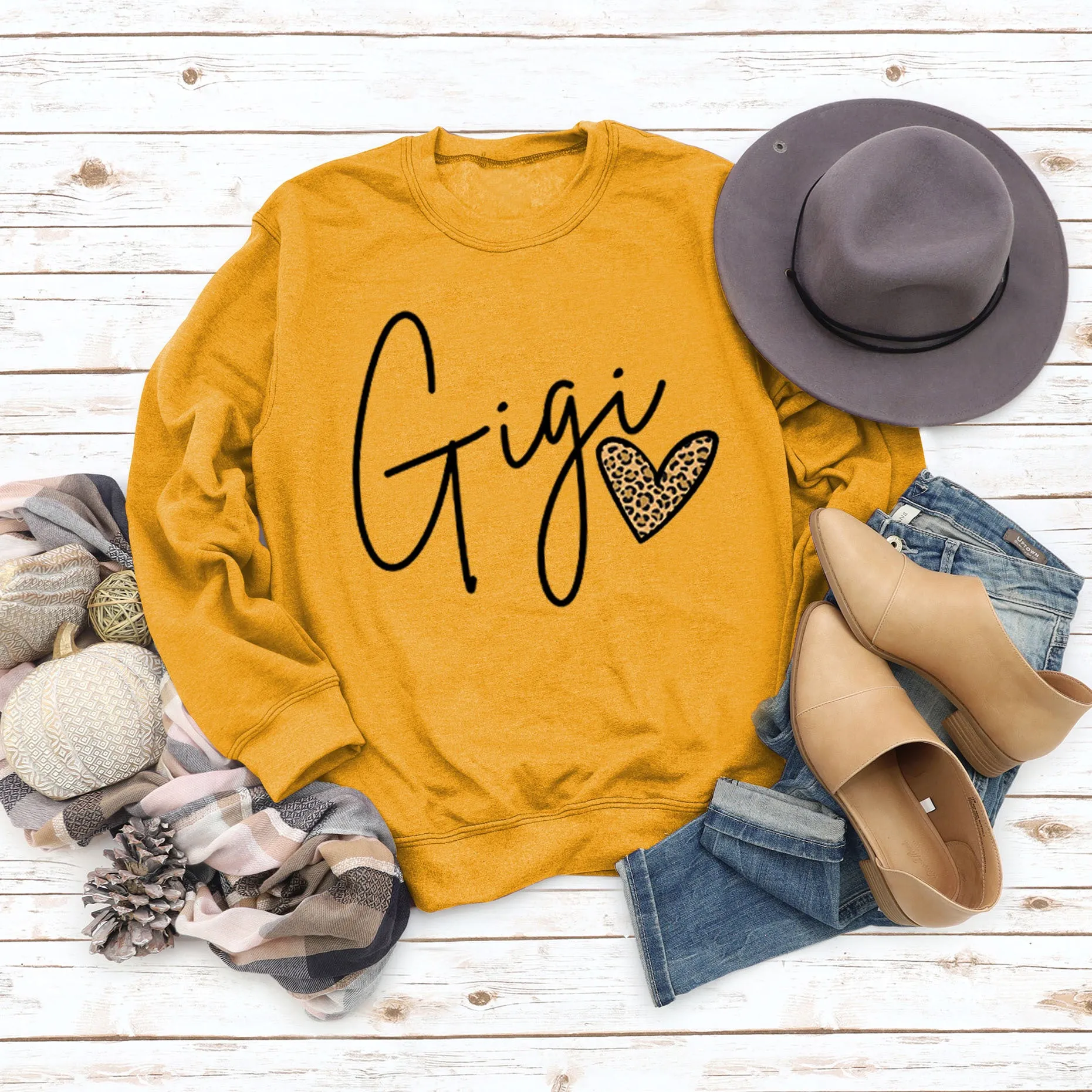 Round Neck Fashion Letters Women Sweater Loose Letters Printed Long Sleeve