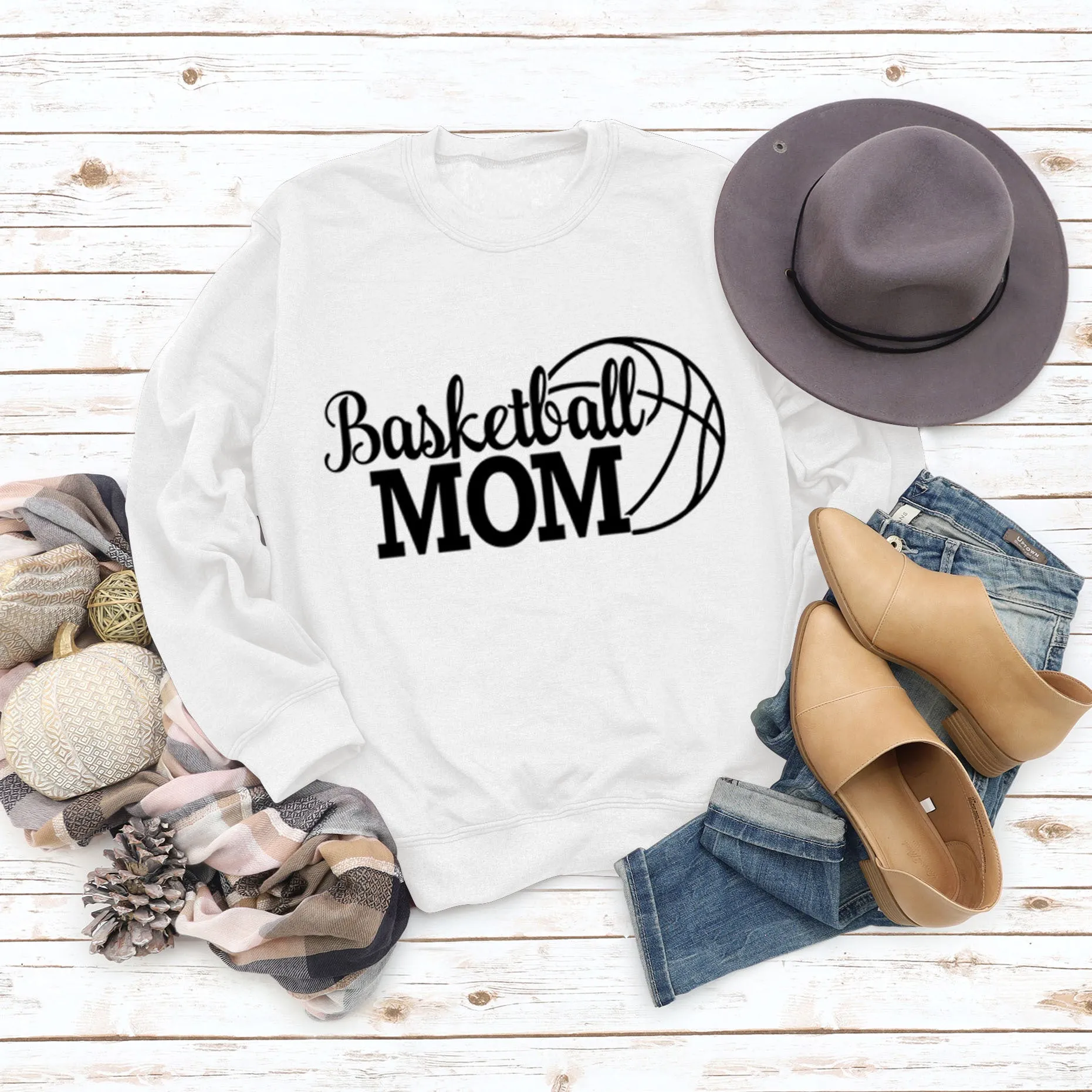 Spot Basketball Mom Long Sleeve Women's Sweatshirt