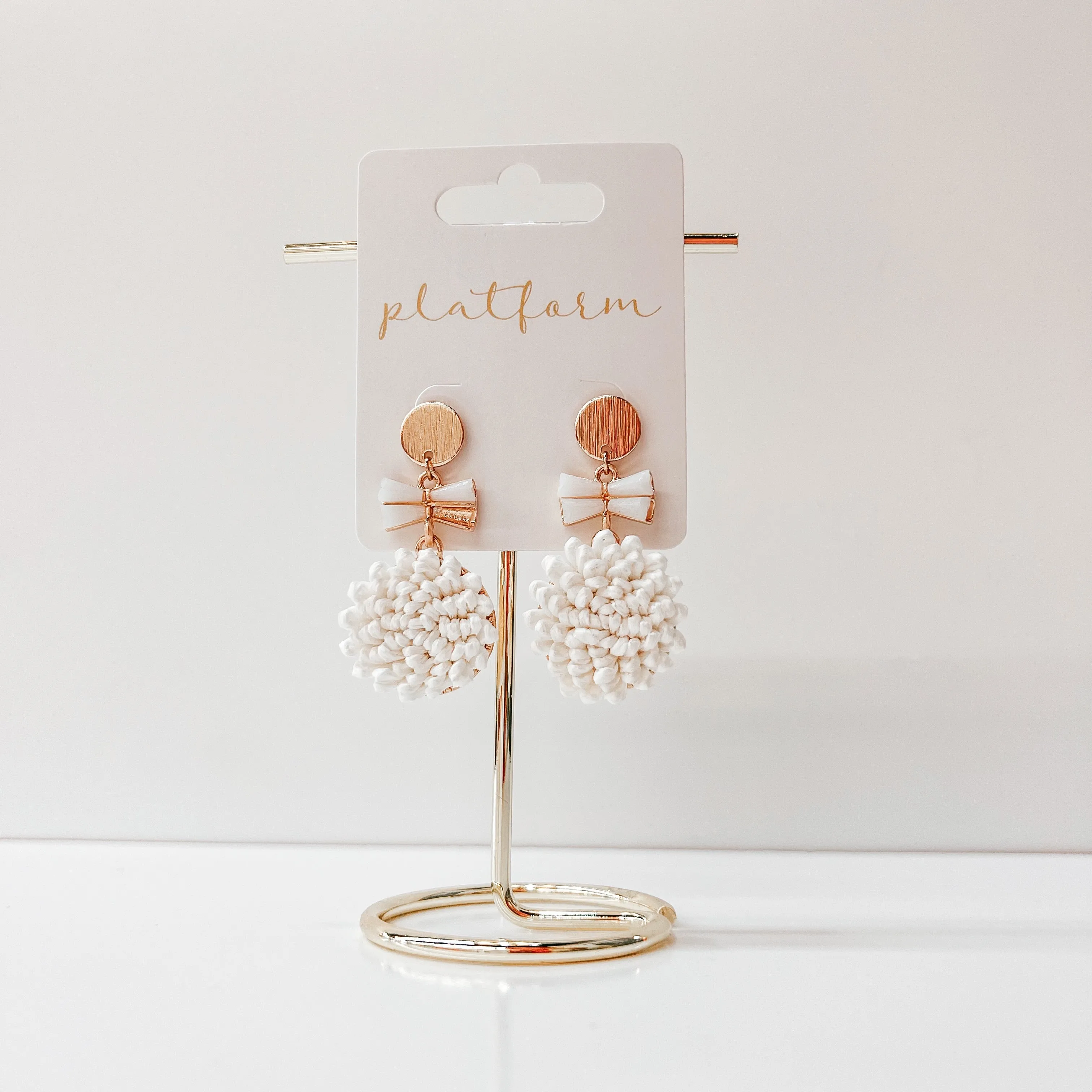 Winter Daisy Earrings